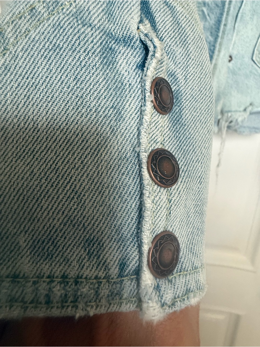 Free People Faded Light Blue Cropped Denim Jacket - Picture 3 of 7